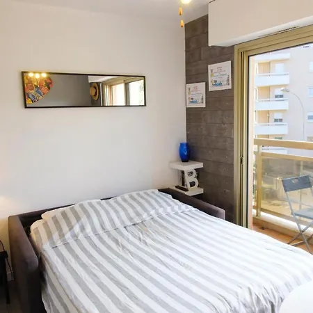 Appartement Beau Avec Balcon - Proche