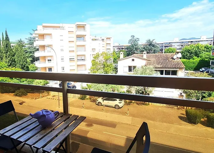 Beau Avec Balcon - Proche *